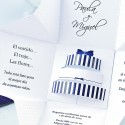 Elegante invitación en cajita azul