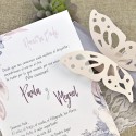 Invitación elegante con mariposa